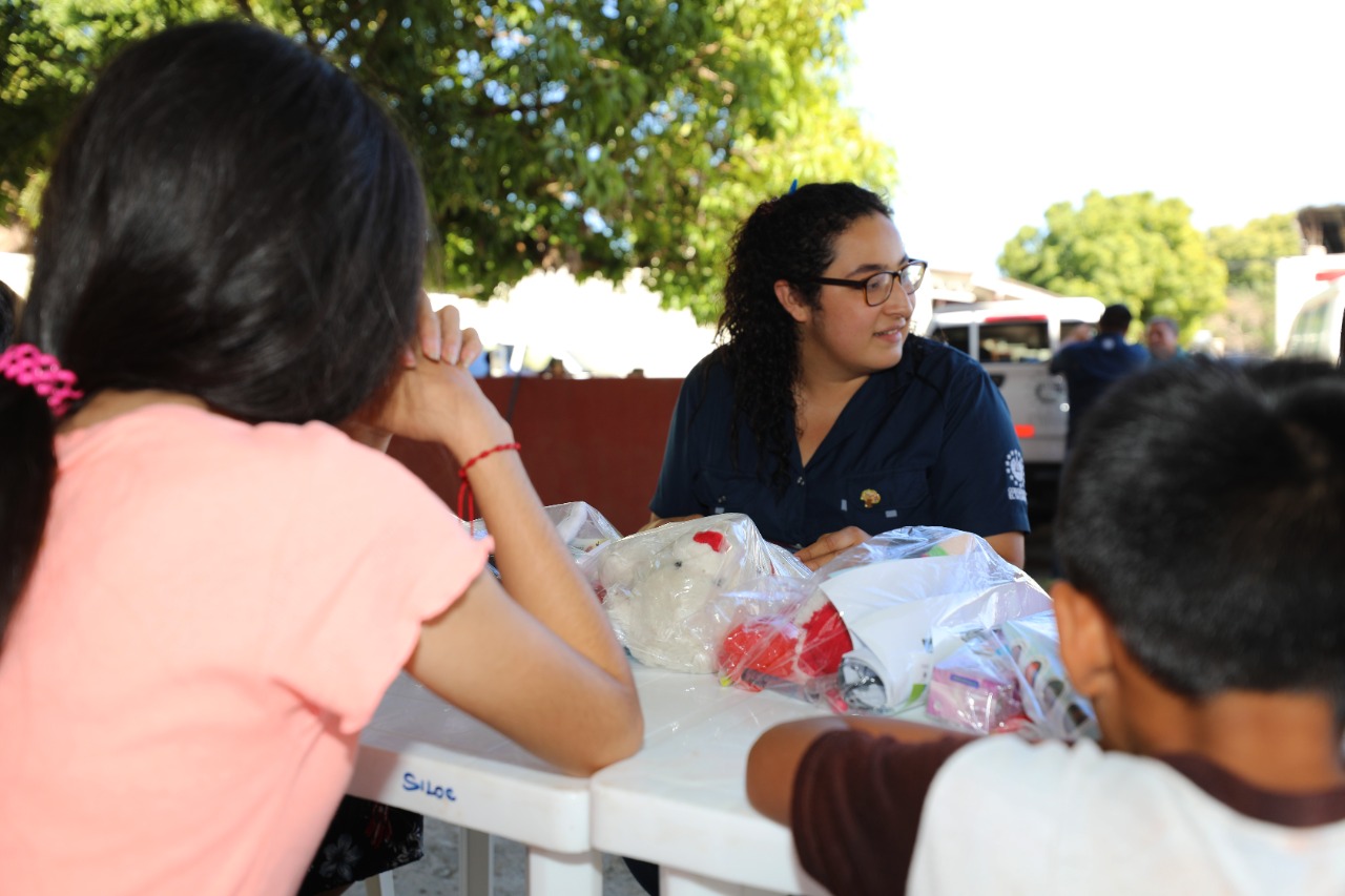 Niñez y adolescencia junto a familias afectadas por sismos reciben asistencia